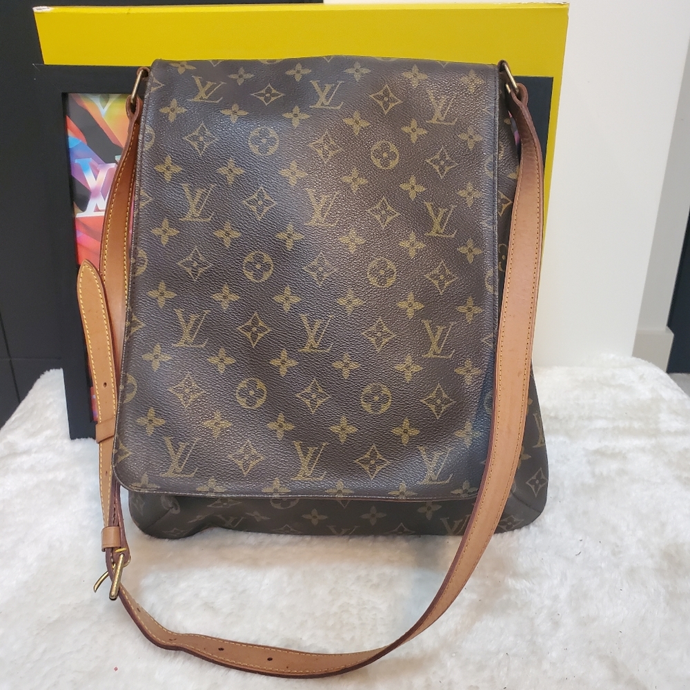 Louis Vuitton Musette Salsa Gm